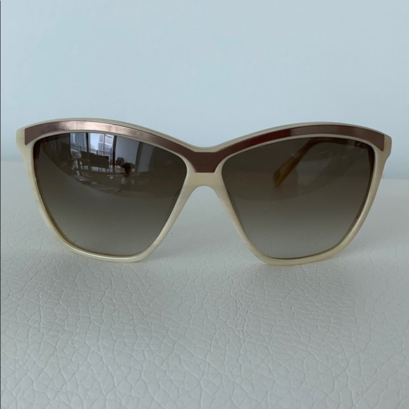 7 For All Mankind SUNGLASSES 😎 - Picture 1 of 5